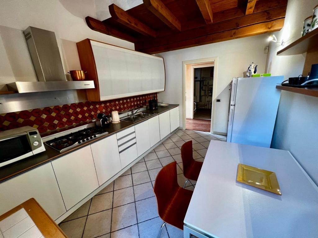 Residence Corte Ferrari -Ciao Vacanze- Moniga del Garda Bagian luar foto