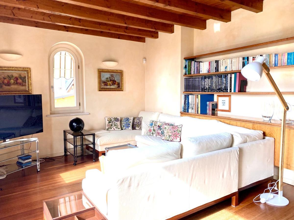 Residence Corte Ferrari -Ciao Vacanze- Moniga del Garda Bagian luar foto