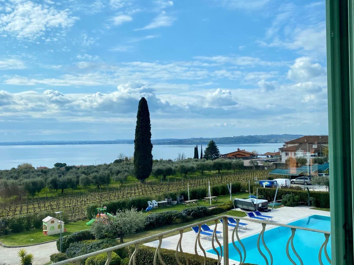 Residence Corte Ferrari -Ciao Vacanze- Moniga del Garda Bagian luar foto