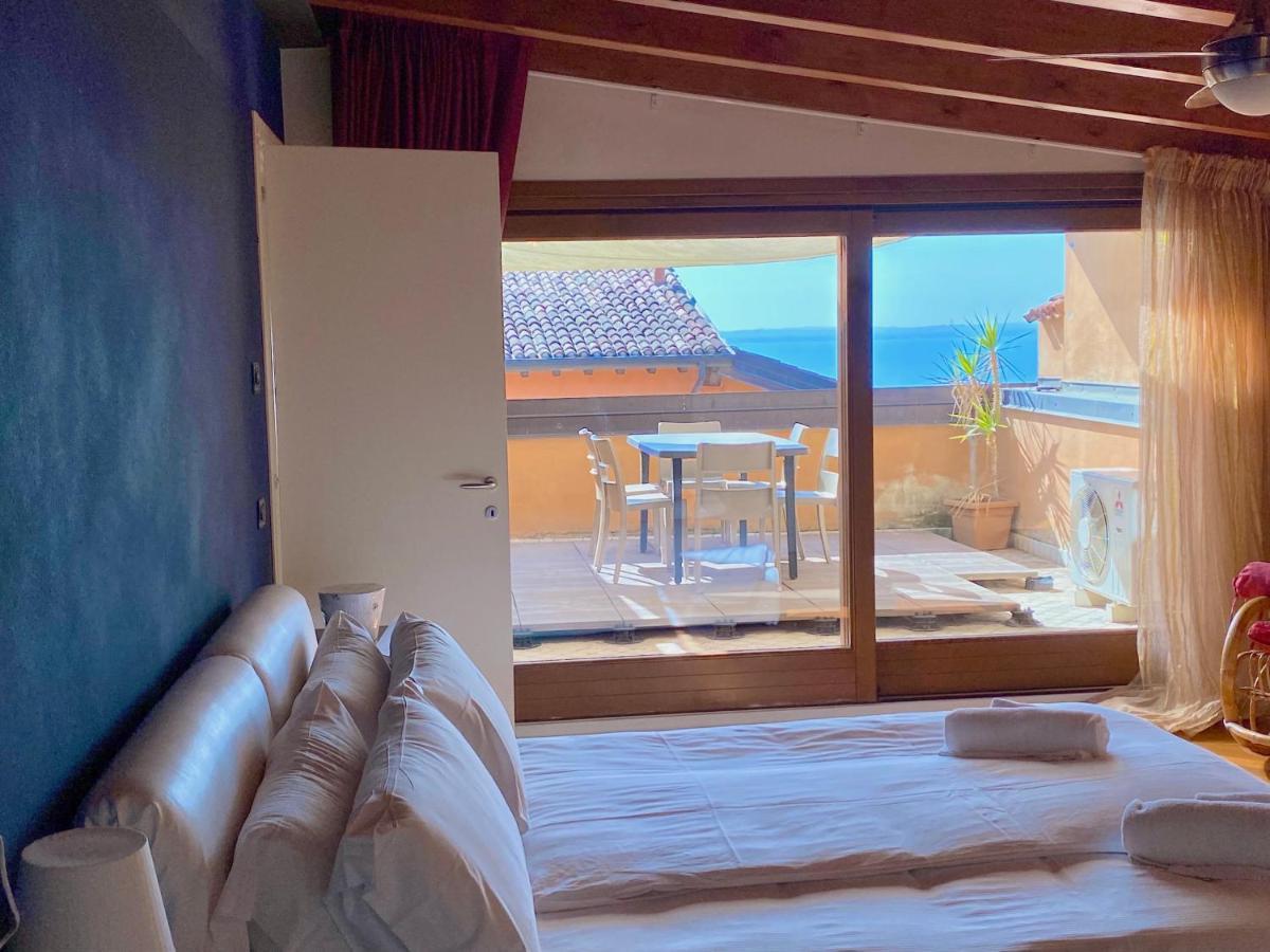 Residence Corte Ferrari -Ciao Vacanze- Moniga del Garda Bagian luar foto