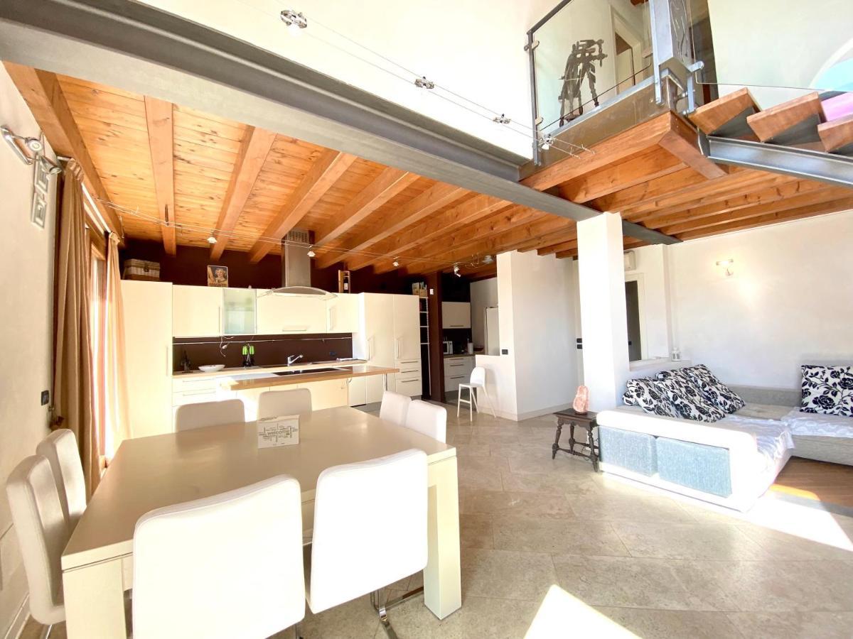 Residence Corte Ferrari -Ciao Vacanze- Moniga del Garda Bagian luar foto