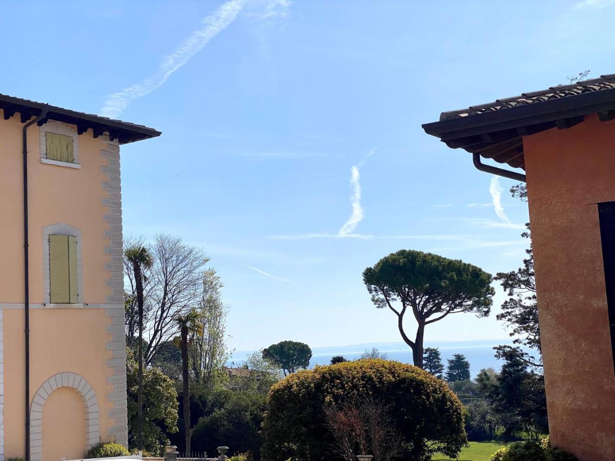 Residence Corte Ferrari -Ciao Vacanze- Moniga del Garda Bagian luar foto