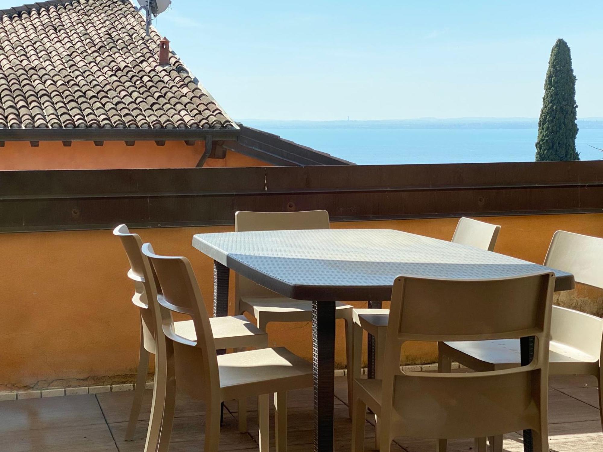 Residence Corte Ferrari -Ciao Vacanze- Moniga del Garda Bagian luar foto
