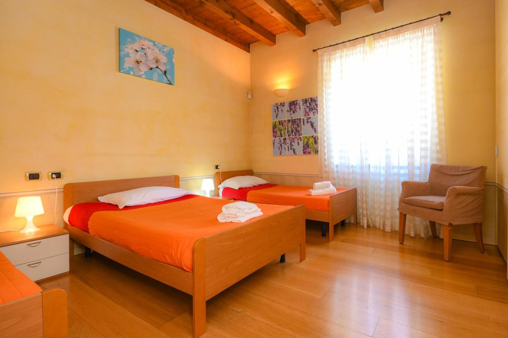 Residence Corte Ferrari -Ciao Vacanze- Moniga del Garda Ruang foto