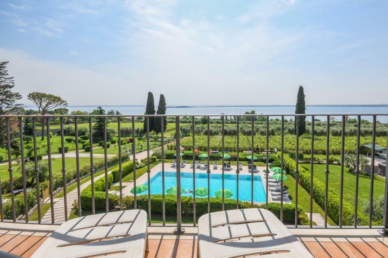 Residence Corte Ferrari -Ciao Vacanze- Moniga del Garda Bagian luar foto