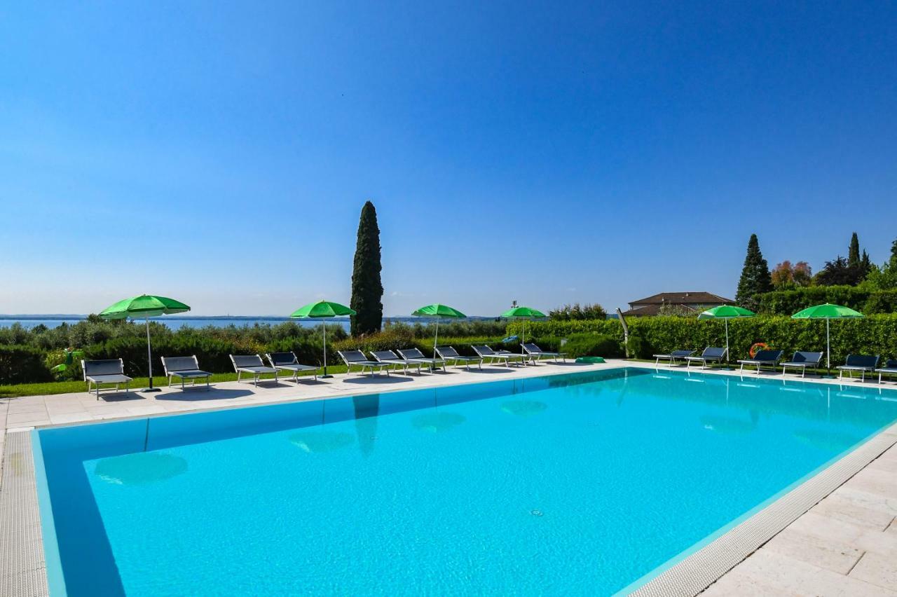 Residence Corte Ferrari -Ciao Vacanze- Moniga del Garda Bagian luar foto